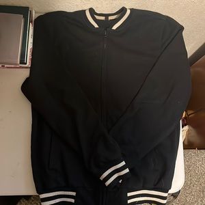 Men’s sweater. Size Lg